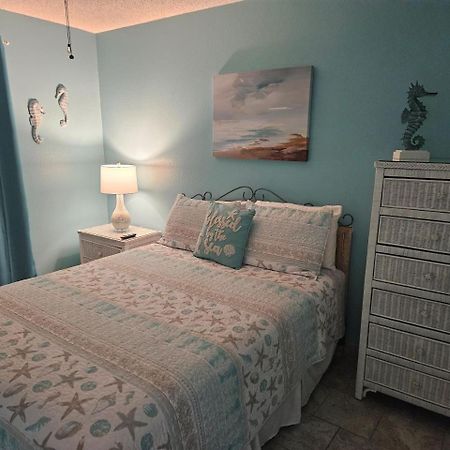 200 Yds To Private Gated Beach Access- 3Br-2Ba- Quiet Location In The Heart Of Destin! Zewnętrze zdjęcie